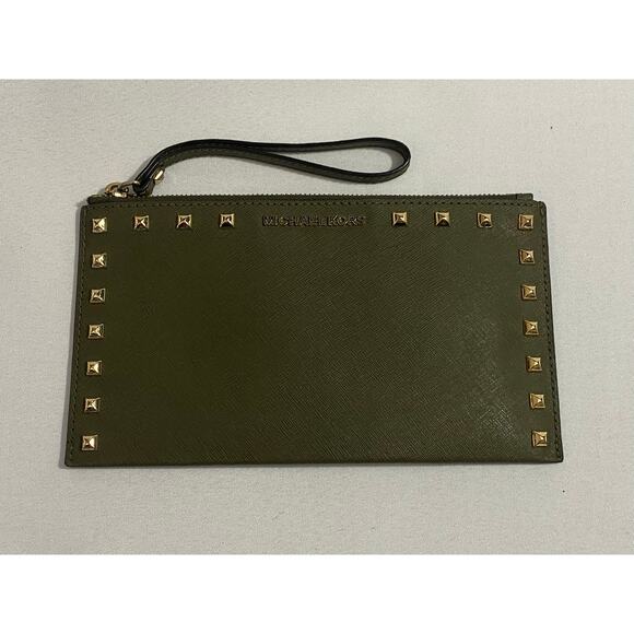 Michael Kors Sandrine Stud Leather Large Zip Clutch/wristlet in Pale Gold - Picture 1 of 8